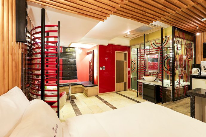 Imagen de la habitación del Hotel Koam Tourist. Foto 14