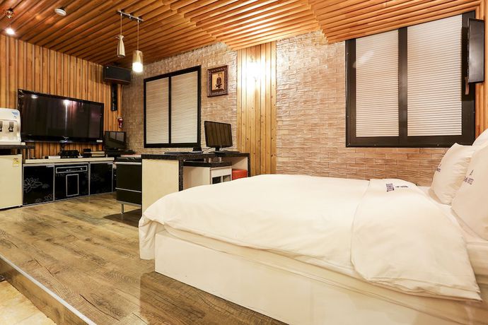 Imagen de la habitación del Hotel Koam Tourist. Foto 16