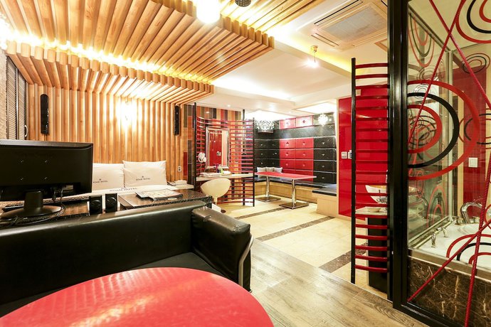 Imagen de la habitación del Hotel Koam Tourist. Foto 17