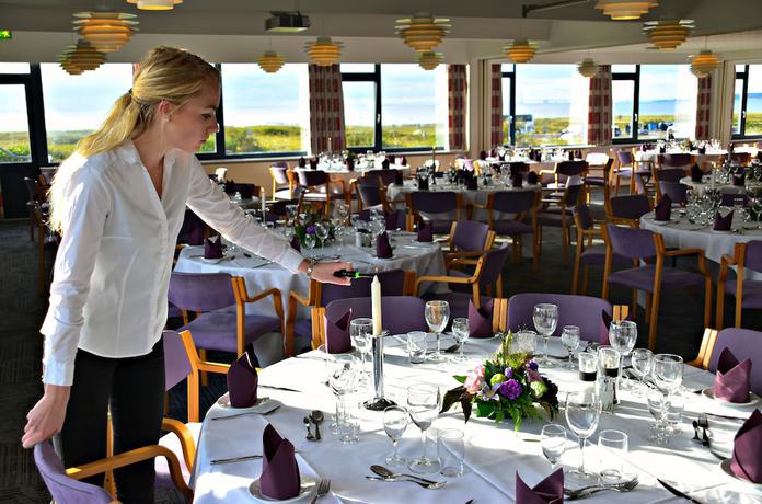 Imagen del bar/restaurante del Hotel Kob&aelig;k Strand. Foto 4