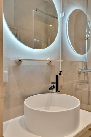 Imagen de la habitación del Hotel Kobalt. Foto 8