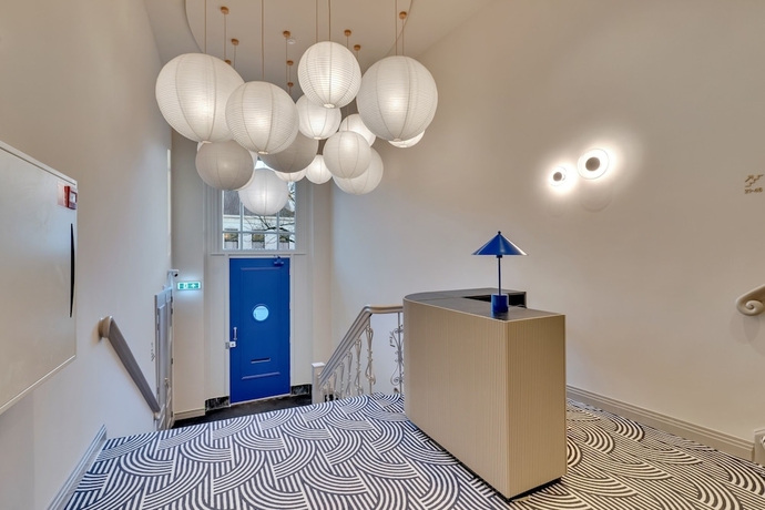Imagen de los interiores del Hotel Kobalt. Foto 15