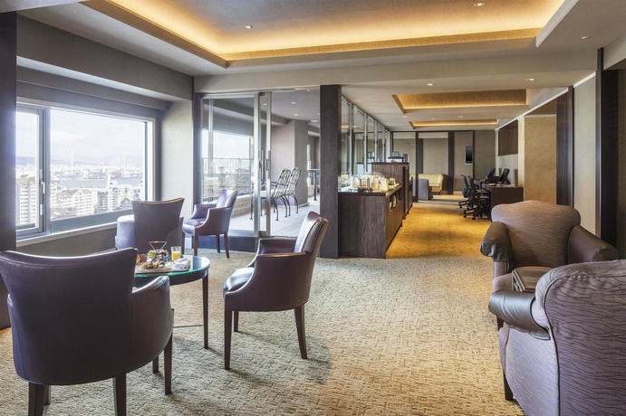 Imagen del bar/restaurante del Hotel Kobe Bay Sheraton and Towers. Foto 7