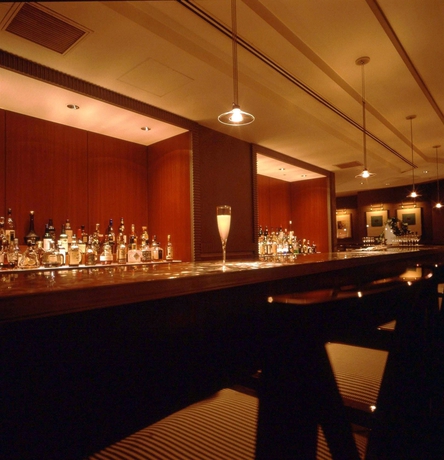 Imagen del bar/restaurante del Hotel Kobe Bay Sheraton and Towers. Foto 9