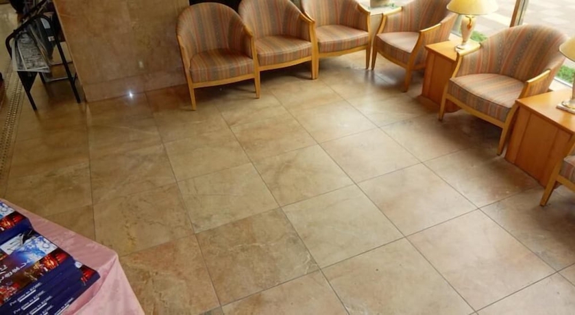 Imagen de los interiores del Hotel Kobe Luminous. Foto 17