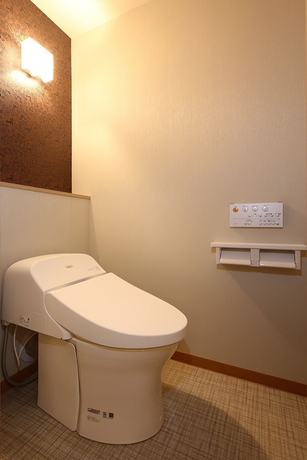 Imagen de la habitación del Hotel Kobe Luminous Sannomiya. Foto 10