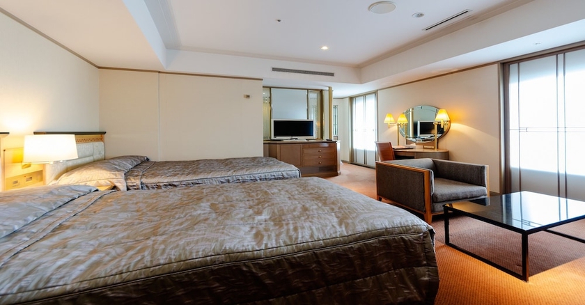 Imagen de la habitación del Hotel Kobe Marriott. Foto 5