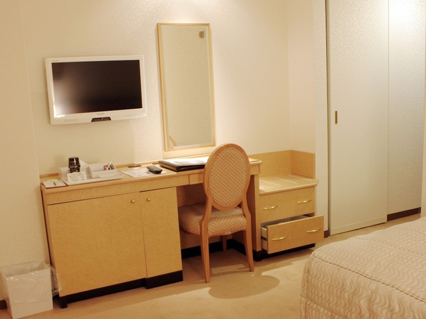 Imagen de la habitación del Hotel Kobe Marriott. Foto 11