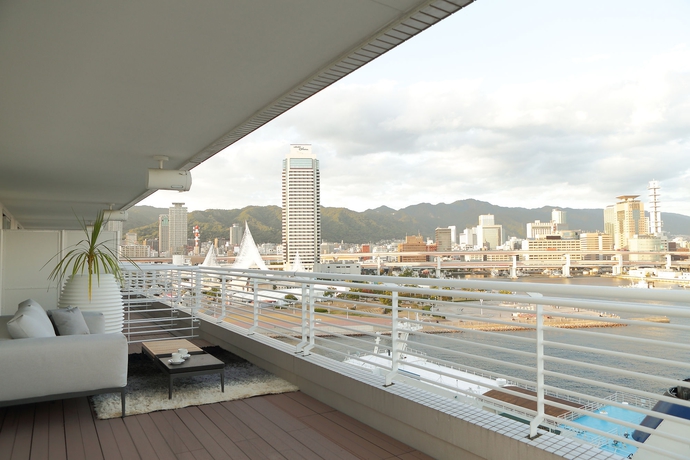 Imagen de los exteriores del Hotel Kobe Merikenpark Oriental. Foto 13