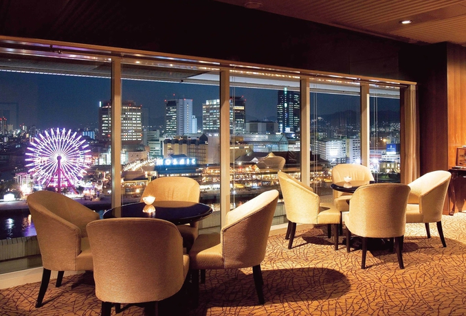 Imagen del bar/restaurante del Hotel Kobe Merikenpark Oriental. Foto 5