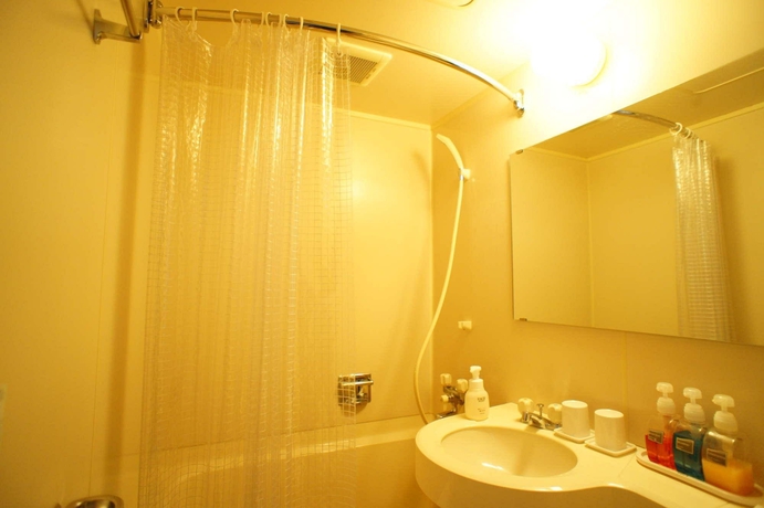 Imagen de la habitación del Hotel Kobe Plaza. Foto 3