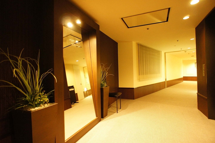 Imagen de los interiores del Hotel Kobe Plaza. Foto 16