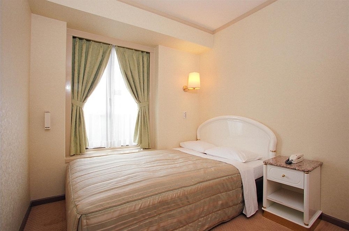 Imagen de la habitación del Hotel Kobe Sannomiya Union. Foto 7