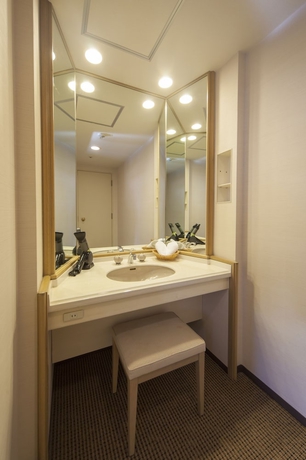 Imagen de la habitación del Hotel Kobe Seishin Oriental. Foto 6