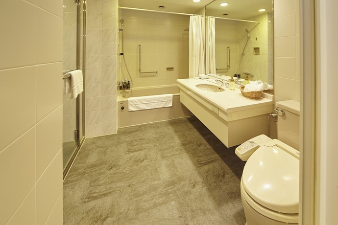 Imagen de la habitación del Hotel Kobe Seishin Oriental. Foto 9