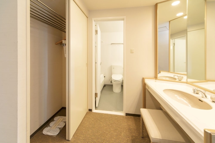 Imagen de la habitación del Hotel Kobe Seishin Oriental. Foto 11