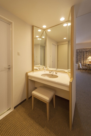 Imagen de la habitación del Hotel Kobe Seishin Oriental. Foto 16
