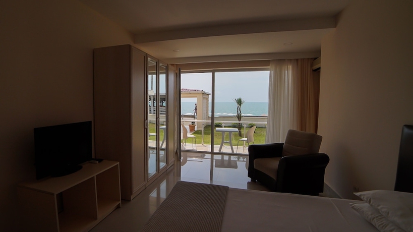 Imagen de la habitación del Hotel Kobuleti Beach Club. Foto 17