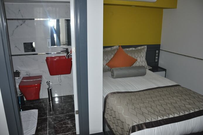 Imagen de la habitación del Hotel Koc Otel Elit Terminal. Foto 17