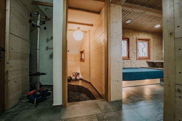 Imagen de los interiores del Hotel Koca Ojstrica - Velika planina. Foto 16