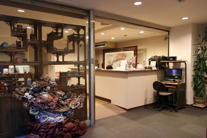 Imagen de los interiores del Hotel Kochi Business Bekkan. Foto 13