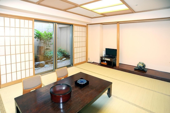Imagen de la habitación del Hotel Kochi Prince. Foto 13