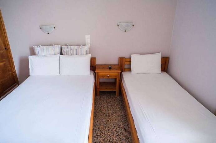 Imagen de la habitación del Hotel Kochili. Foto 14