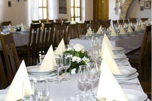 Imagen general del Hotel Koczor Pinc&eacute;szet Y Vend&eacute;gfogad&oacute;. Foto 14