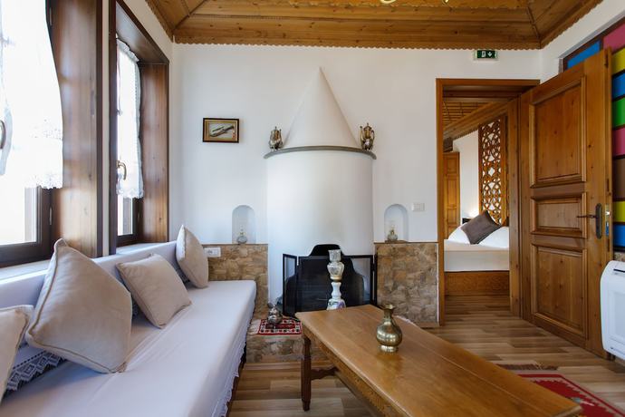 Imagen de la habitación del Hotel Kodra. Foto 7