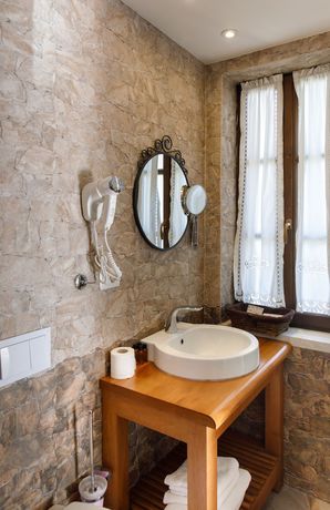 Imagen de la habitación del Hotel Kodra. Foto 12