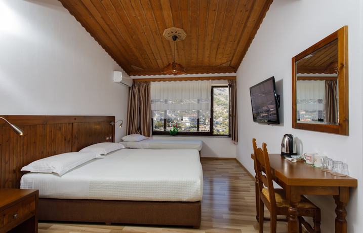 Imagen de la habitación del Hotel Kodra. Foto 19