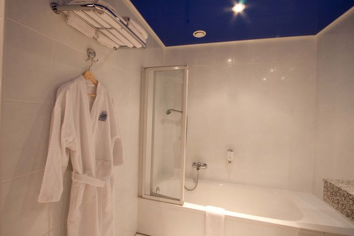 Imagen de la habitación del Hotel Koener Hotel And Spa. Foto 19