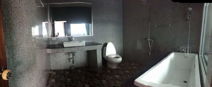 Imagen de la habitación del Hotel Koenig Mansion. Foto 16