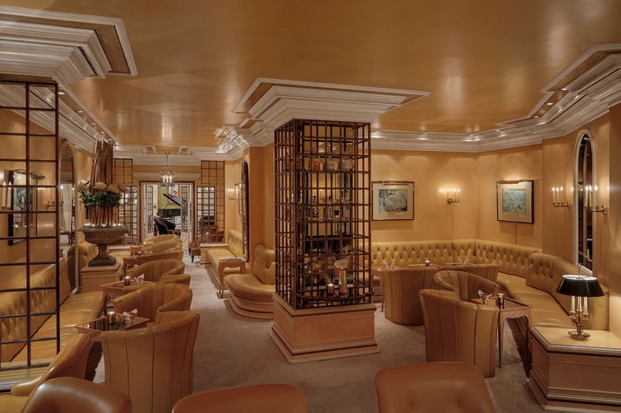 Imagen del bar/restaurante del Hotel Koenigshof, A Luxury Collection, Munich. Foto 3