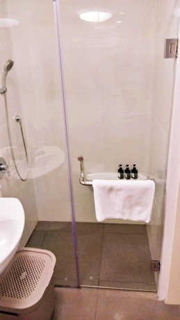 Imagen de la habitación del Hotel KoenoKoeni Boutique. Foto 12