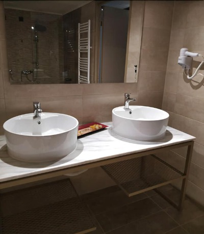 Imagen de la habitación del Hotel Koferita. Foto 15