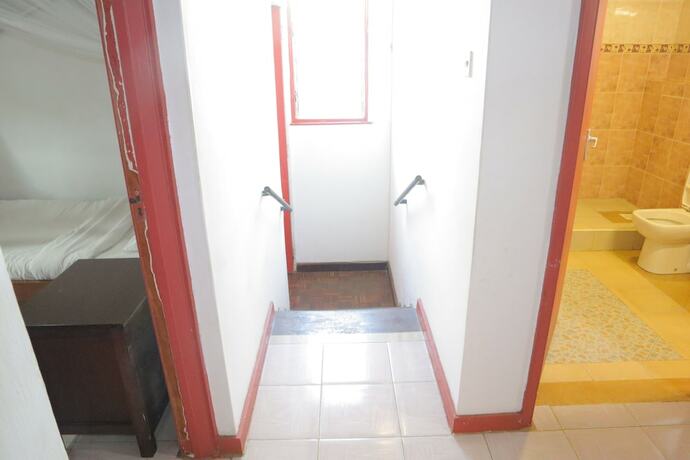 Imagen de la habitación del Hotel Kogelo Suites. Foto 20
