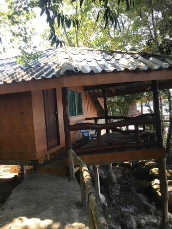 Imagen general del Hotel Koh Chang Resort Ranong. Foto 11