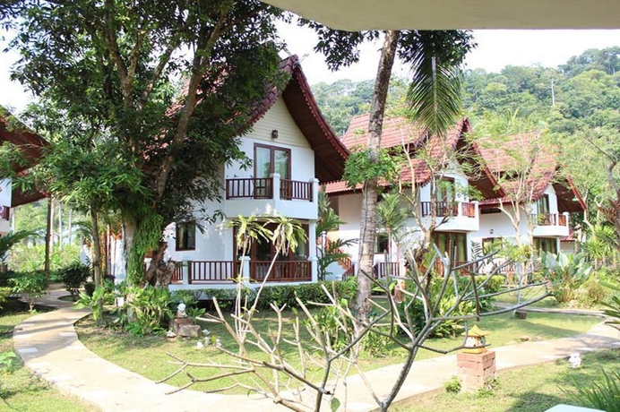 Imagen de los exteriores del Hotel Koh Chang Thai Garden Hill Resort. Foto 7
