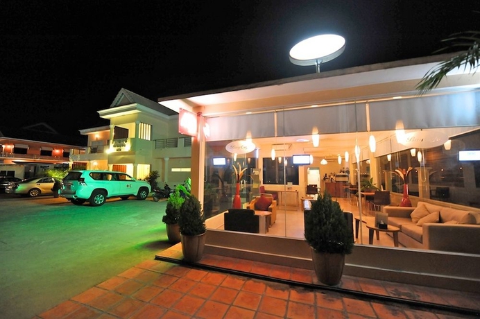 Imagen de los exteriores del Hotel Koh Kong Bay Hotel. Foto 12