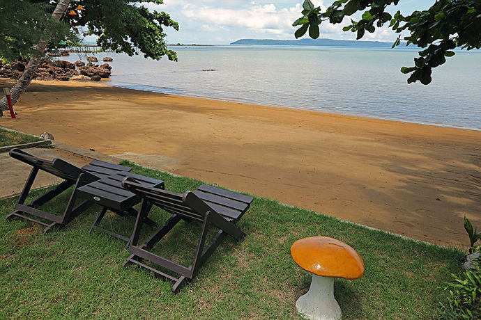 Imagen de los exteriores del Hotel Koh Mak Buri Hut Natural Resort. Foto 7