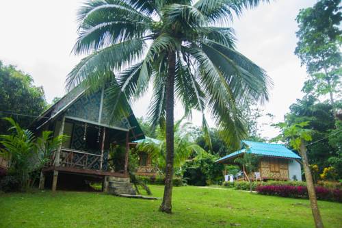 Imagen de la habitación del Hotel Koh Mook Garden Beach Resort. Foto 4
