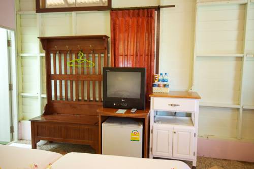 Imagen de la habitación del Hotel Koh Mook Resort. Foto 4