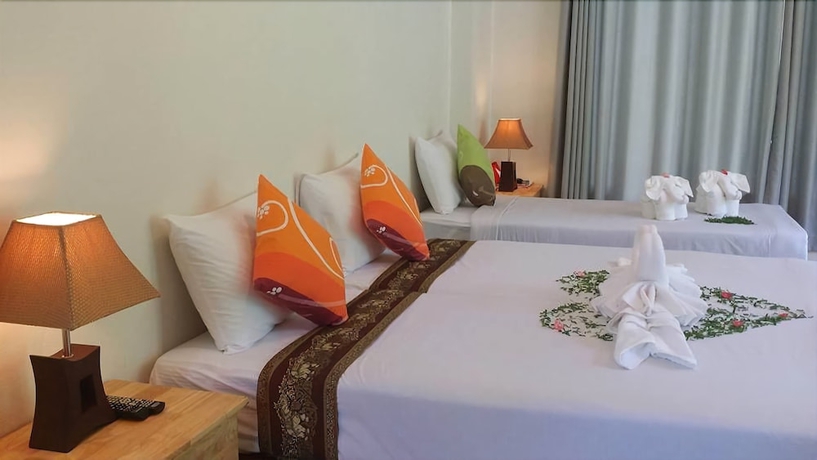Imagen de la habitación del Hotel Koh Mook The Sun Great Resort. Foto 7