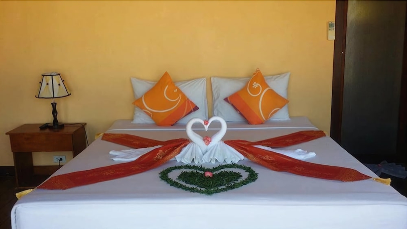 Imagen de la habitación del Hotel Koh Mook The Sun Great Resort. Foto 10