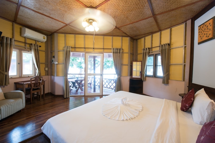 Imagen de la habitación del Hotel Koh Tao Coral Grand Resort. Foto 9