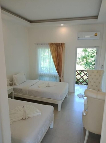 Imagen de la habitación del Hotel Koh Tao Coral Grand Resort. Foto 17