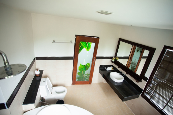 Imagen de la habitación del Hotel Koh Tao Regal Resort. Foto 10