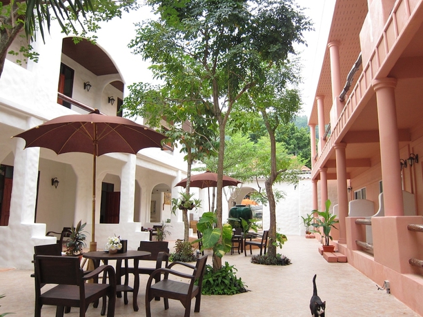 Imagen del bar/restaurante del Hotel Koh Tao Toscana. Foto 7