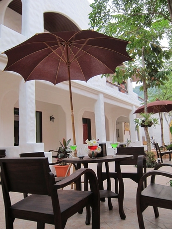 Imagen del bar/restaurante del Hotel Koh Tao Toscana. Foto 8